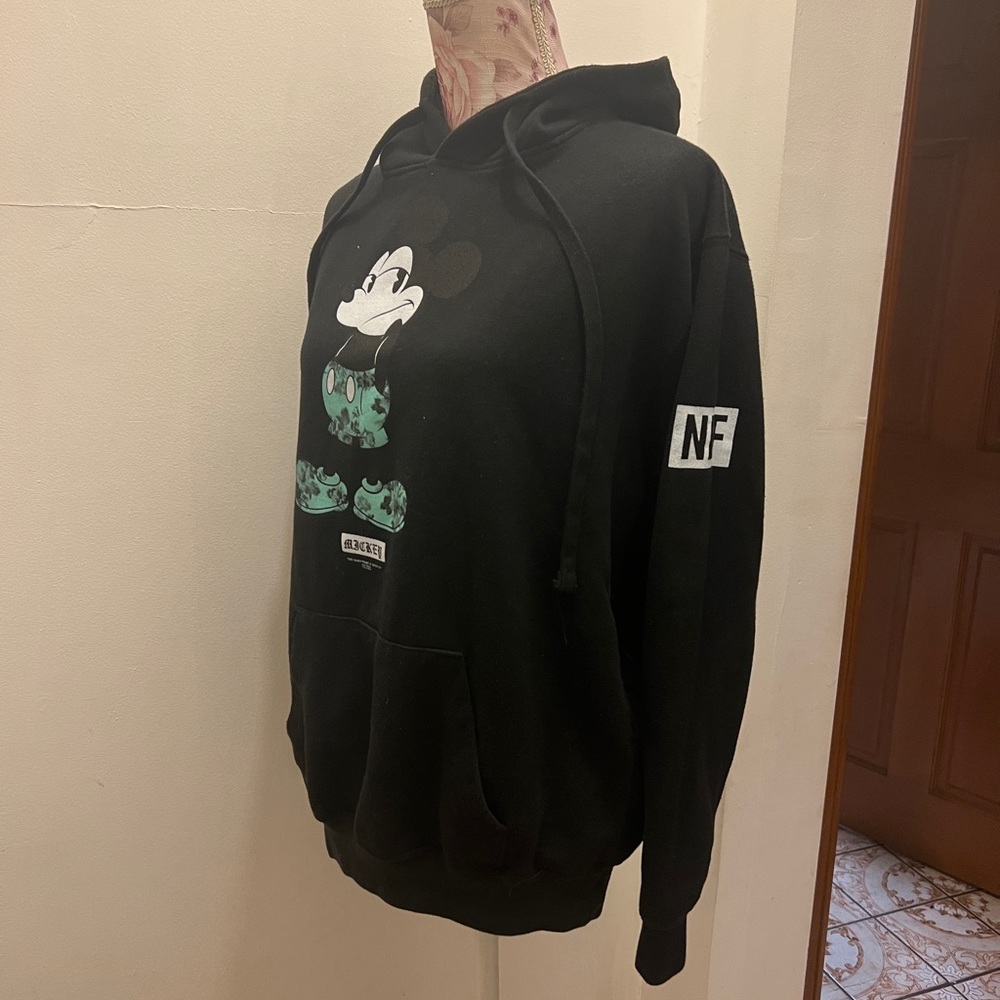 Hoodie and sweatpants - Picture 9 of 9